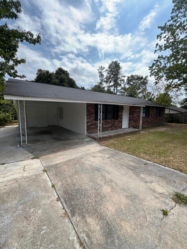 Primary Photo - 2922 Panhandle Cir