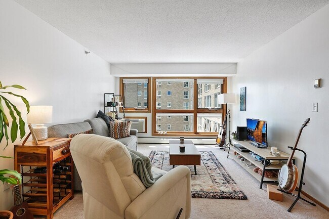 Foto del edificio - 433 S 7th St