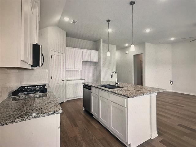Foto del edificio - 2208 Ridgecrest Ln
