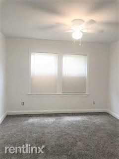 Building Photo - 1 br, 1 bath Apartment - 1503 Spruce St Apt 3