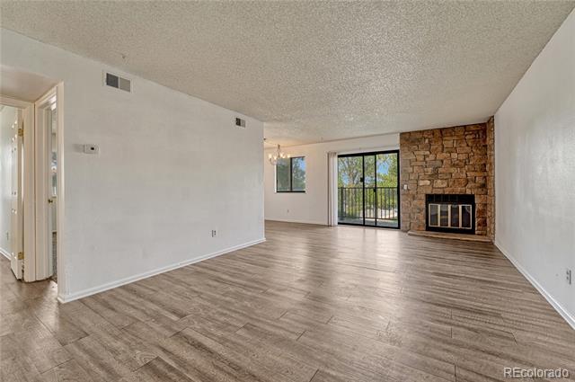 Building Photo - 491 S Kalispell Way