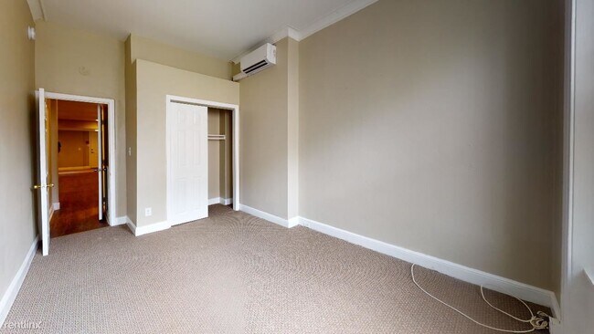 Building Photo - 1 br, 1 bath Triplex - 1731 W BERKS ST Unit 1