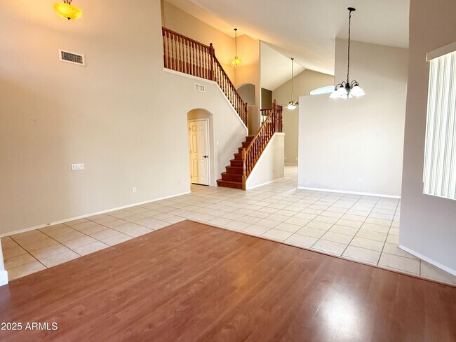Foto del edificio - 15618 N 12th Ave