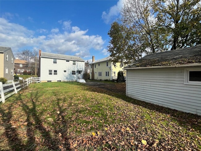 Building Photo - 31 Johnson Ave