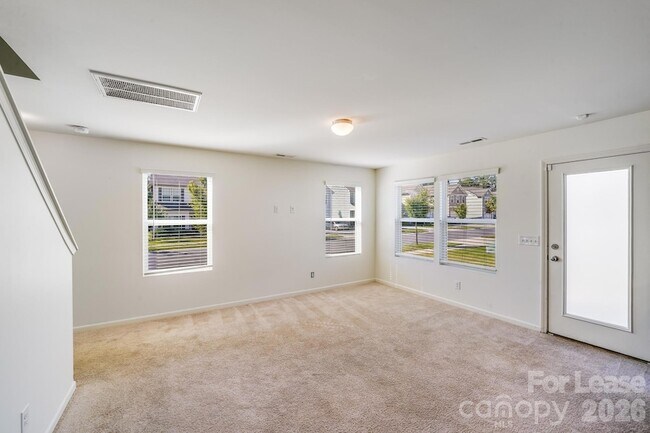 Building Photo - 12915 Hill Pine Rd