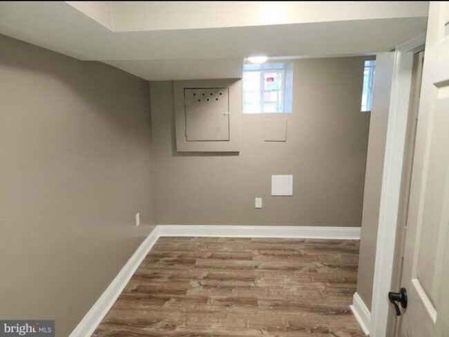 Foto del edificio - 1136 N Carey St