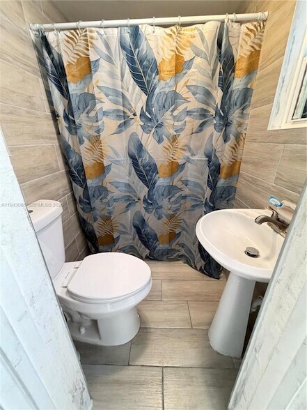 Foto del edificio - 11201 NW 12th Ave