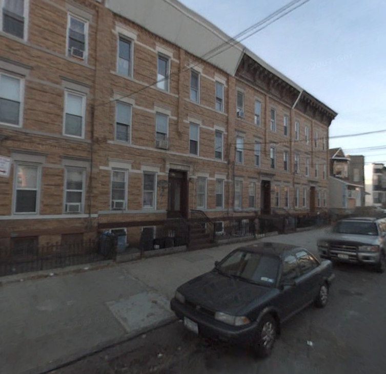 Primary Photo - 456 Grant Ave