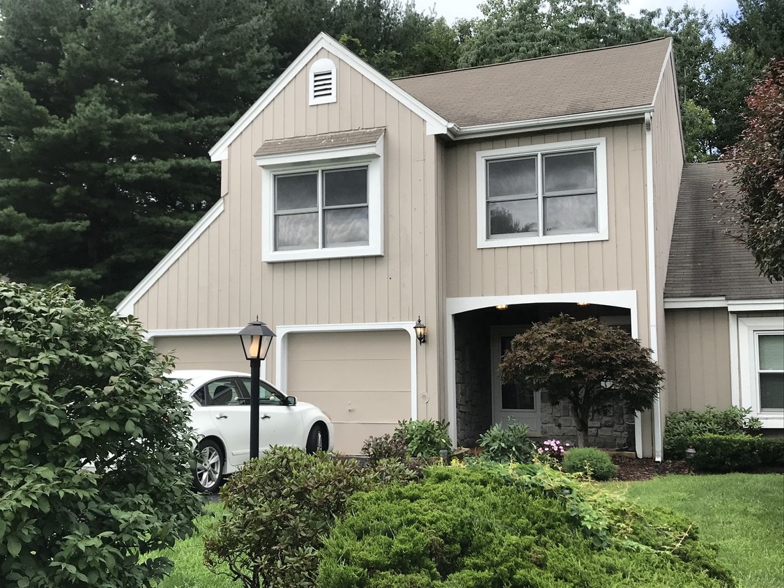 3 Greystone Dr, Voorheesville, NY 12186 Townhome Rentals in