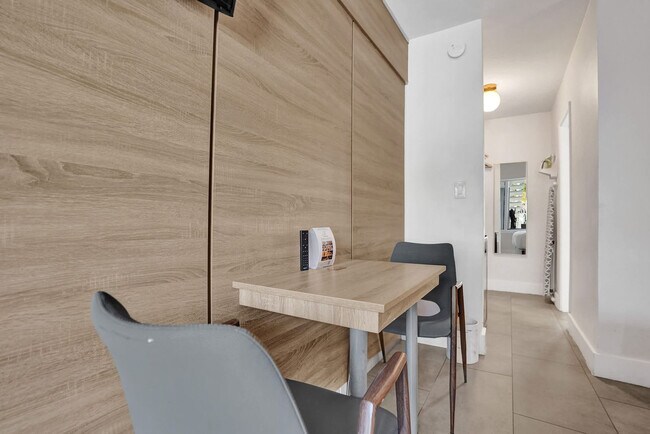 Foto del edificio - 3621 N Ocean Blvd
