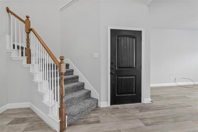 Building Photo - 708 Amber Dr