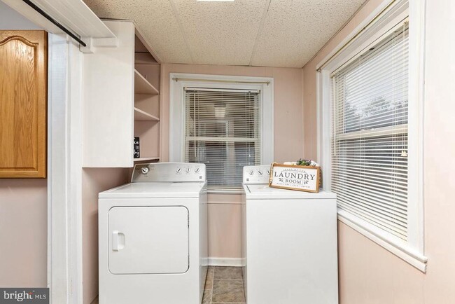 Building Photo - 508 Dunlap St