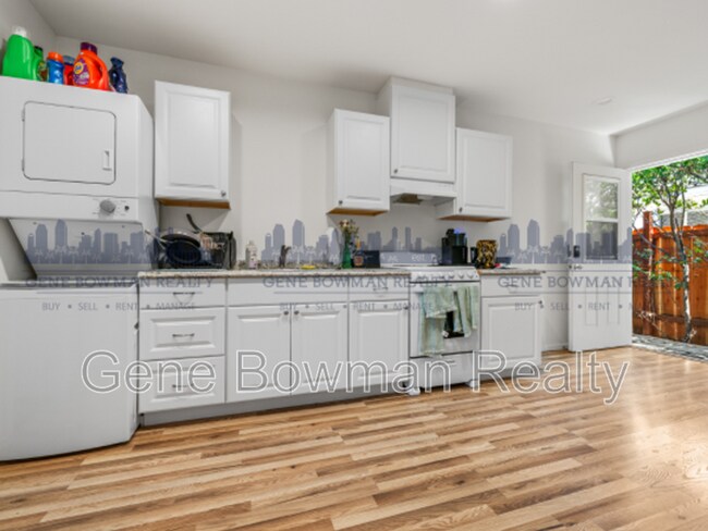 Foto del edificio - 5522 Dorothy Dr