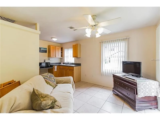 Your living/dining space attaches to kitchenette - 1061 Francis St