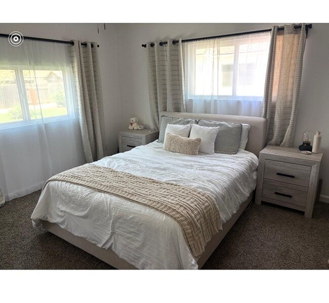 Building Photo - 18851 Fairhaven Ave