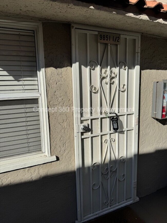 Foto del edificio - 9851 Arkansas St