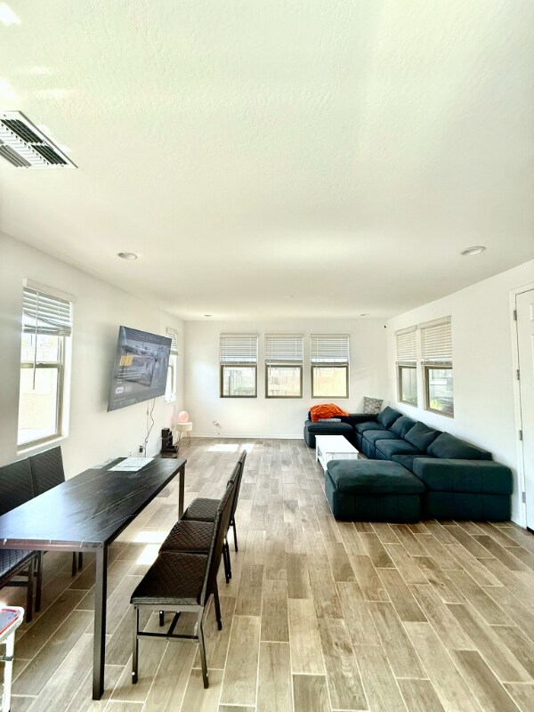 Foto del edificio - 4236 S 58th Ln