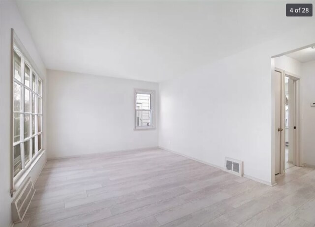 Foto del edificio - 18815 Fairway Ave