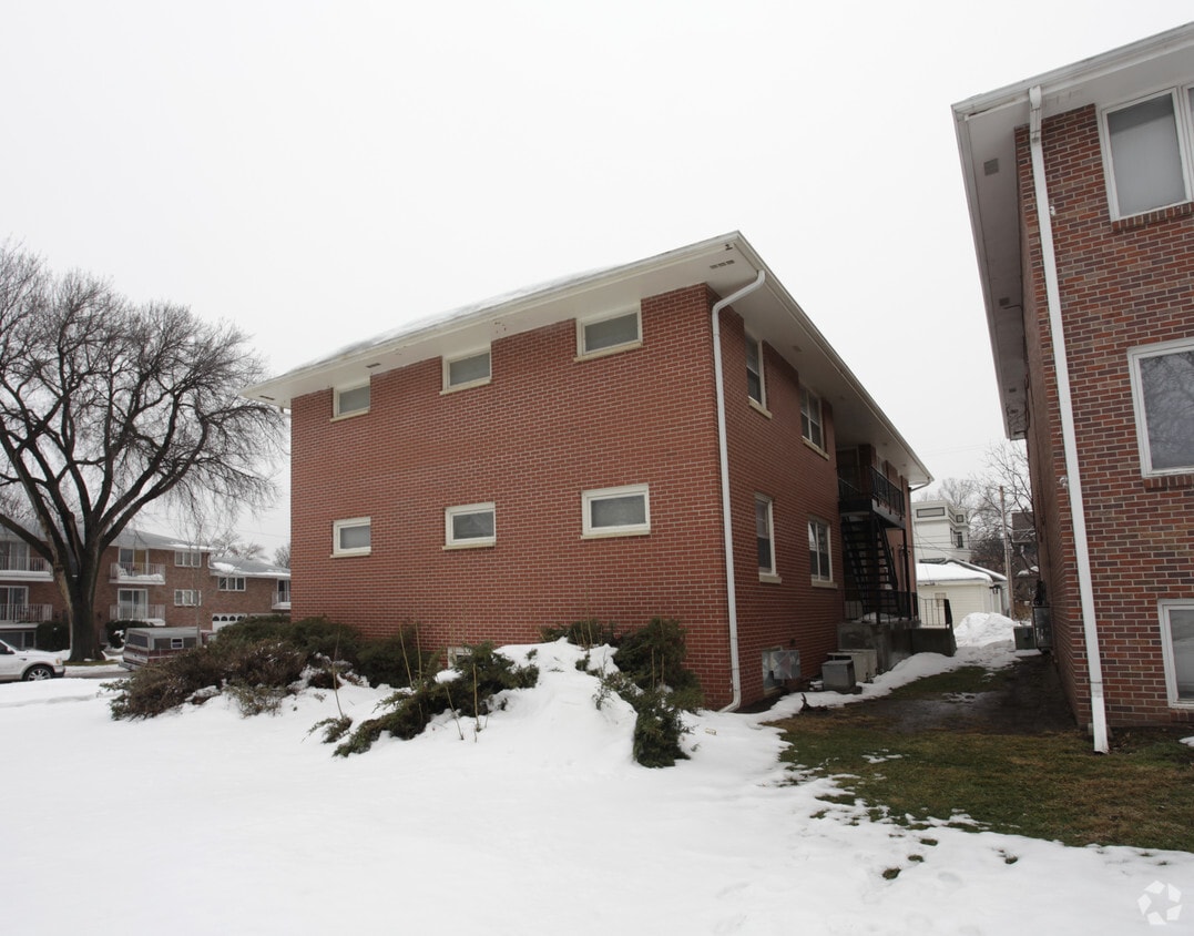 Building Photo - 1230 S 18th St