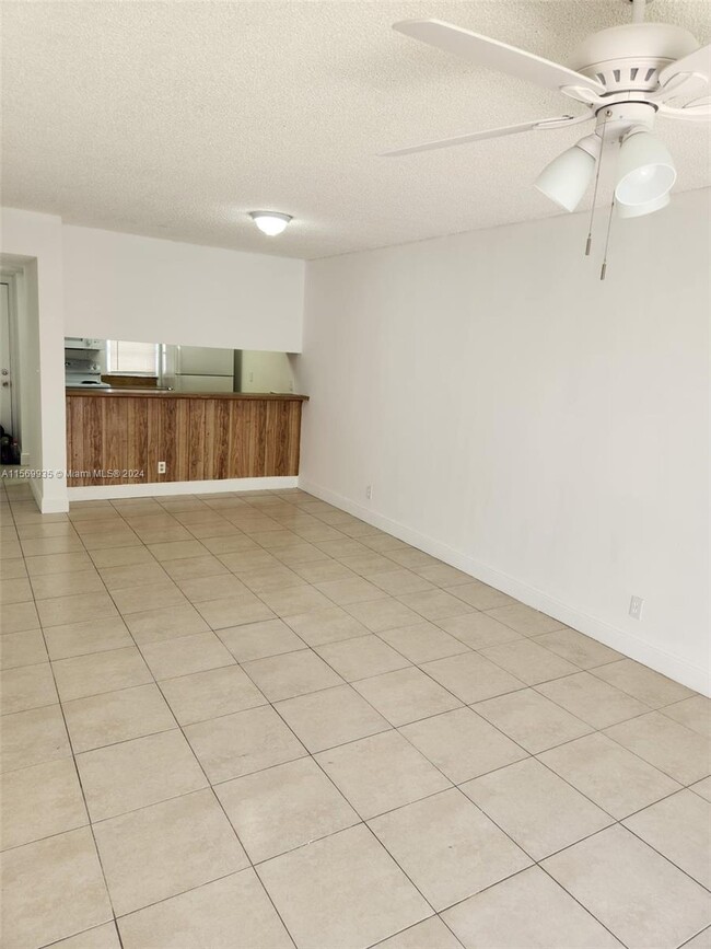 Building Photo - 8600 N Sherman Cir