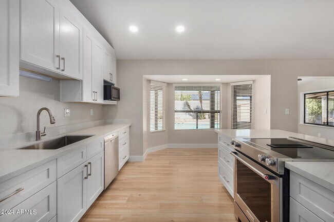 Foto del edificio - 3128 E Charleston Ave