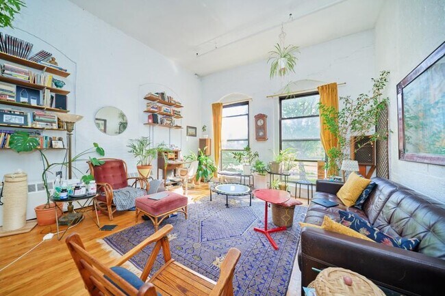Foto del edificio - 1 bedroom in Brooklyn NY 11231