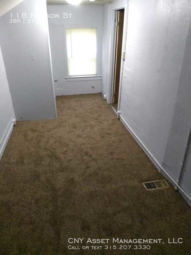Foto del edificio - 3 Bedroom/2 Bath Single family House For Rent