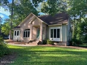 Building Photo - 100 Hudson Dr