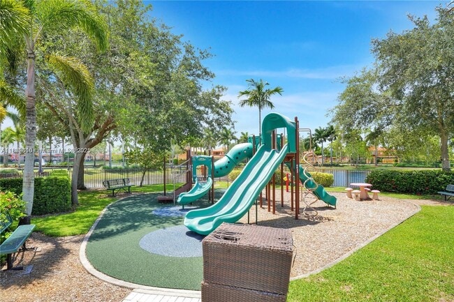 Foto del edificio - 3157 SW 153rd Ct