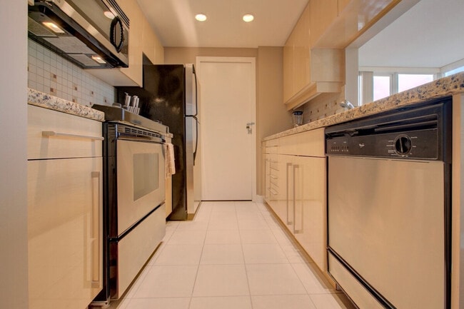 Building Photo - 1300 Pacific Blvd