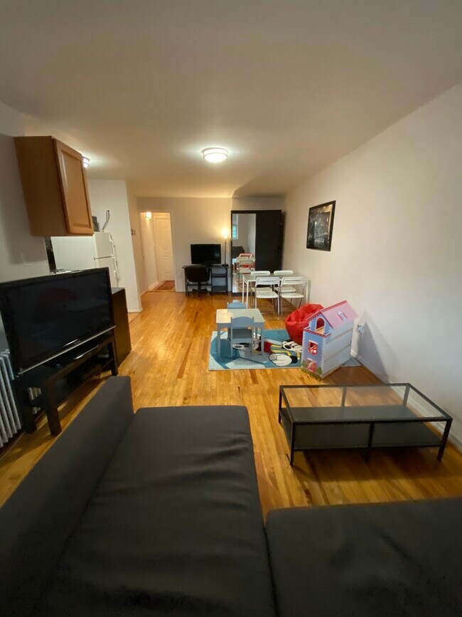 Building Photo - 85 Corbin Plz