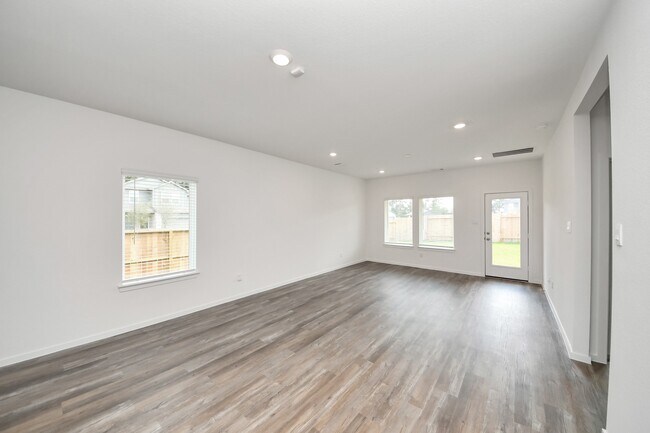 Foto del edificio - 1358 Heather Rosewood Ln
