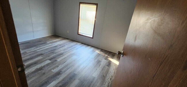 Building Photo - 280 Bay Port Cir
