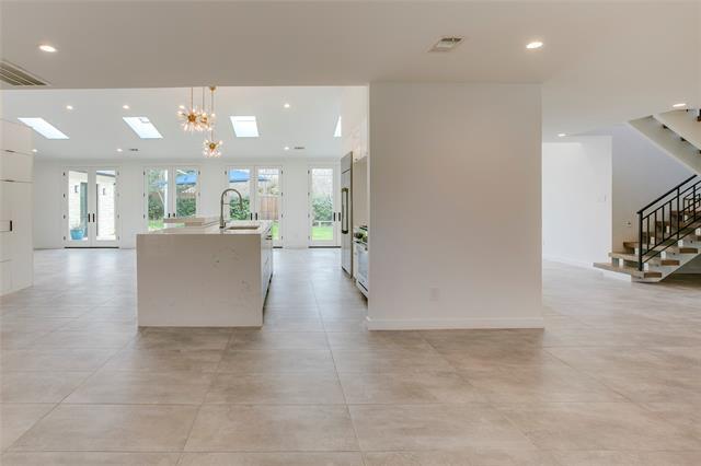 Foto del edificio - 2045 Marydale Rd