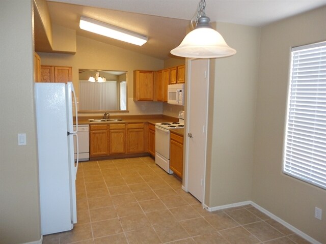 Building Photo - 1505 S 81st Dr