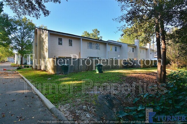 Building Photo - 308 Percival Rd