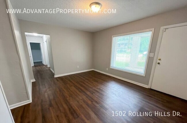 Building Photo - 1502 Rolling Hills Dr