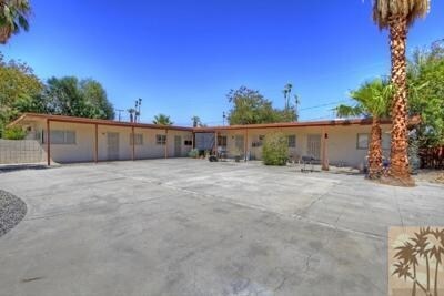Primary Photo - 580 S Desert View Dr