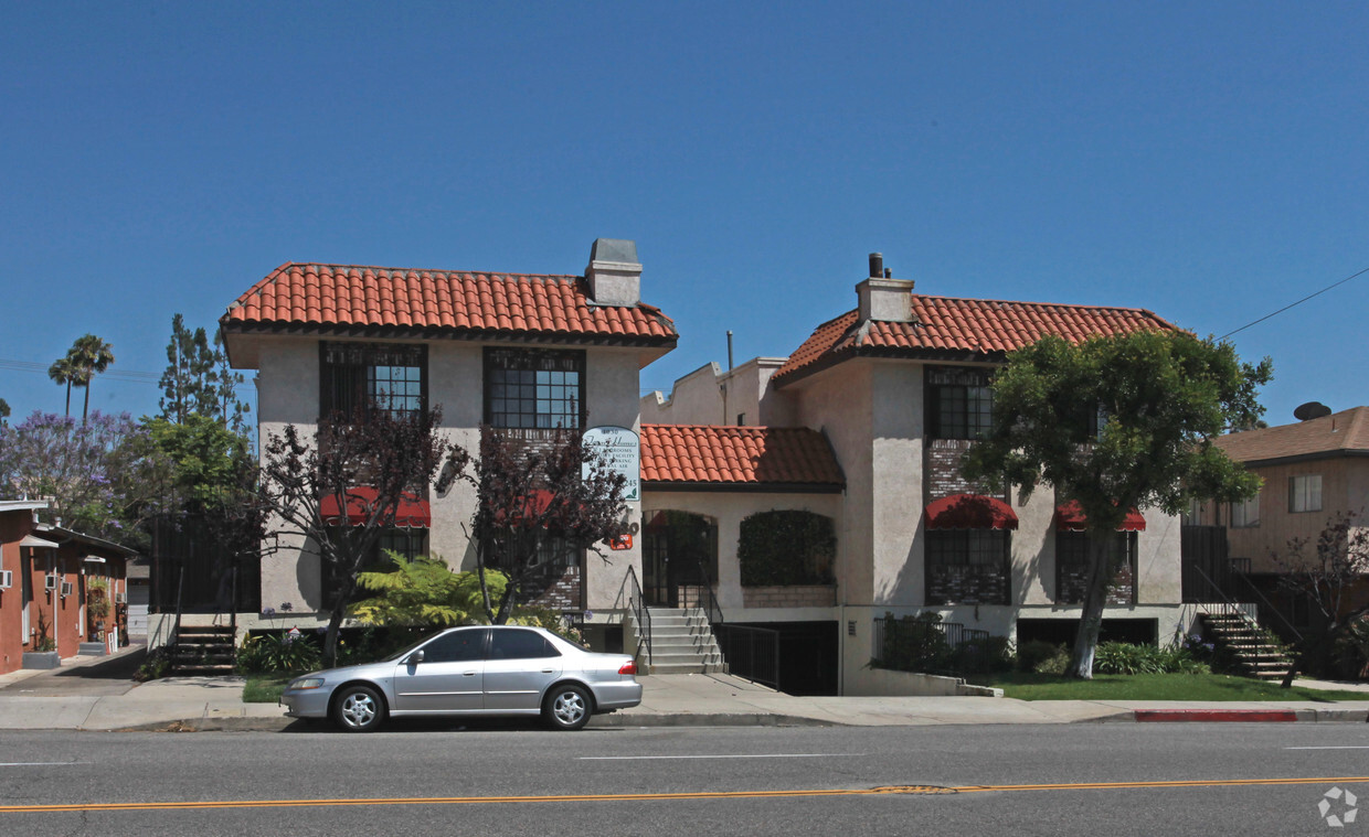 Building Photo - 1030 Western Ave