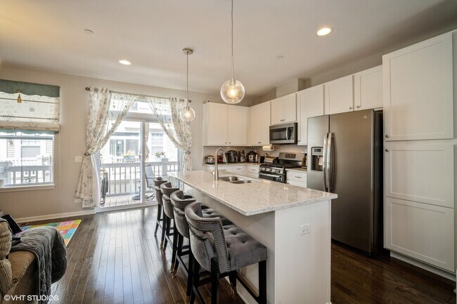 Foto del edificio - 850 Lexington Cir W