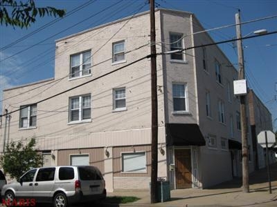 Foto del edificio - 7210-7212 Lyndover Pl