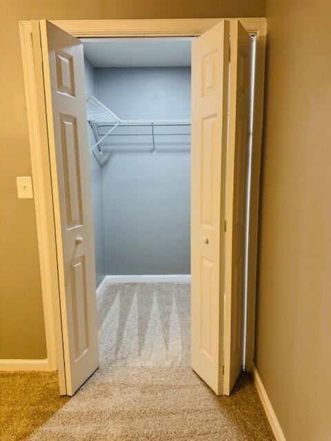 Building Photo - 9824 Stonehaven Ct