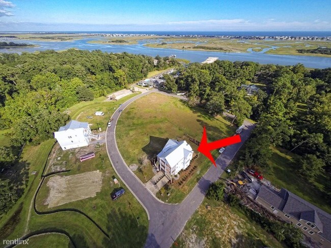 Building Photo - 7402 Nautica Yacht Club Dr