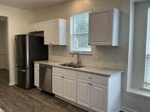 Building Photo - 60 Atascadero Dr