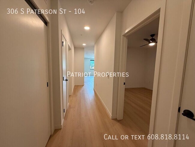 Foto del edificio - 306 S Paterson St