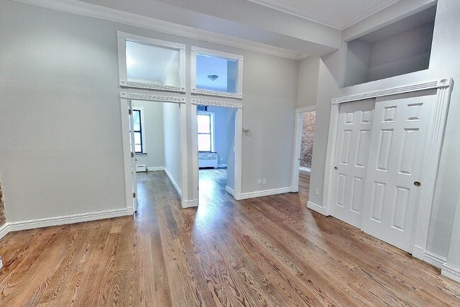 Photo - 138 E 16th St Apartment