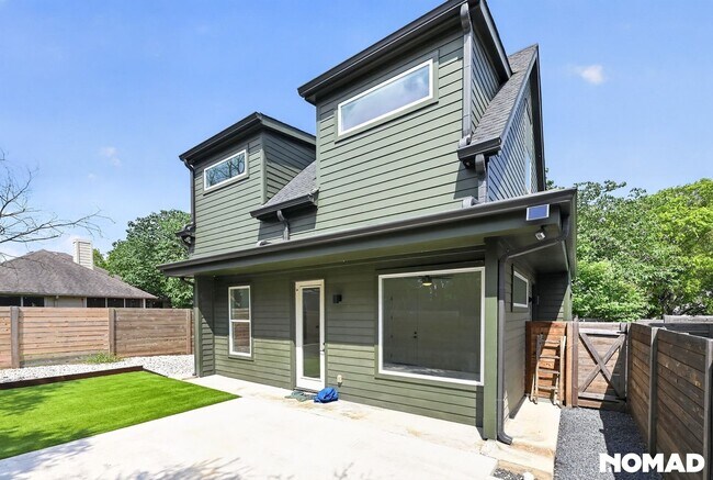 Building Photo - 3417 Elija St