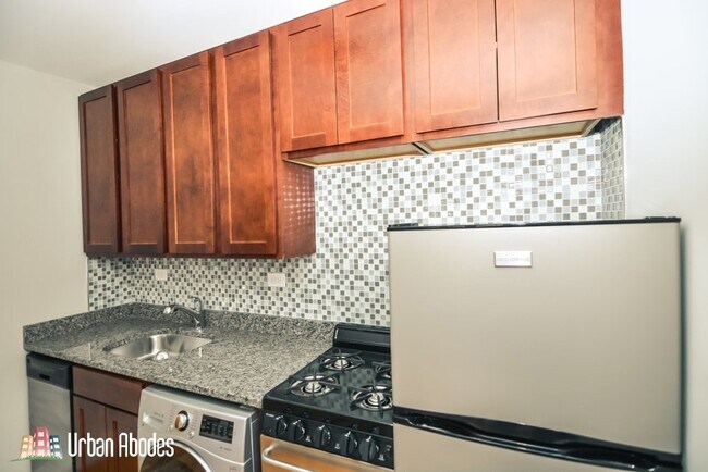 Foto del edificio - 564 W Arlington Pl