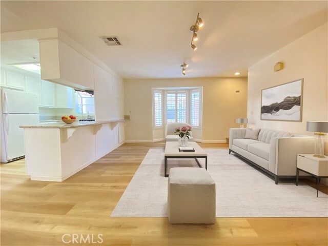 Foto del edificio - 329 Genoa St