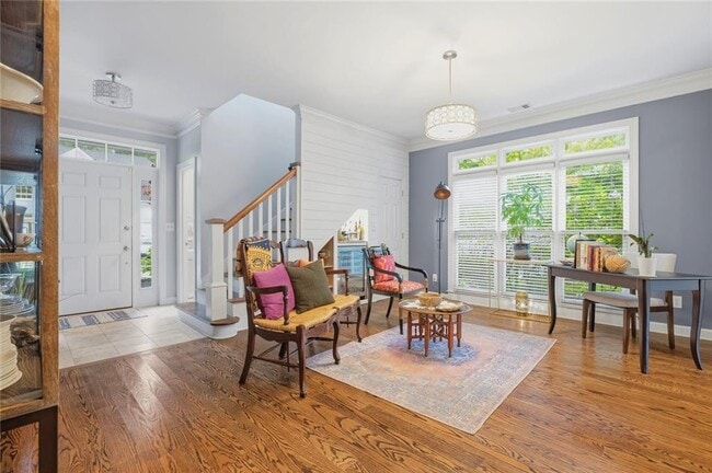 Building Photo - 4565 Windsor Park Pl NE